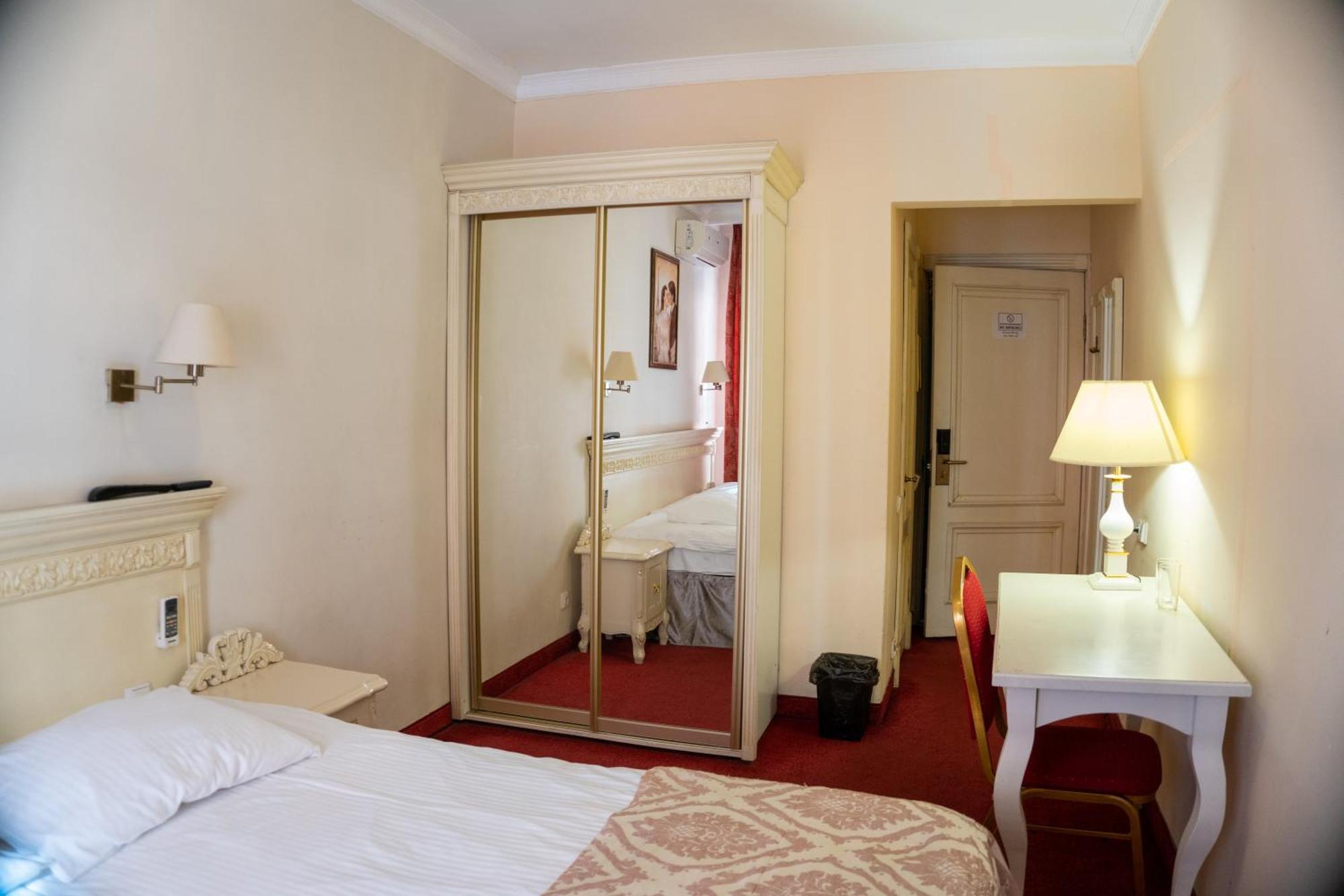 Royal City Hotel Kijev Kültér fotó