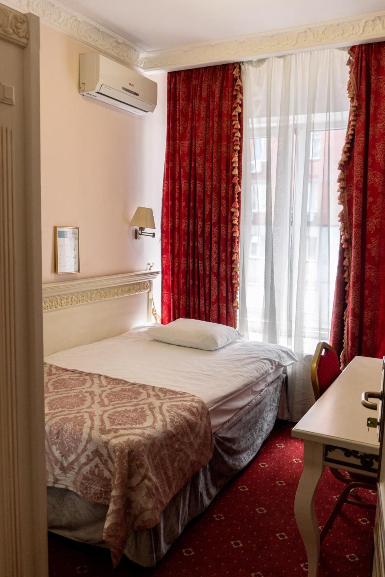 Royal City Hotel Kijev Kültér fotó