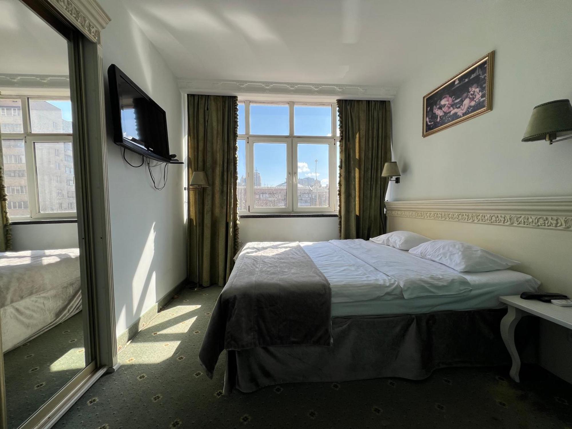 Royal City Hotel Kijev Kültér fotó